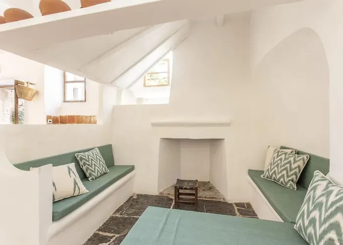 Fully Renovated Manor House In The Heart Of Deia